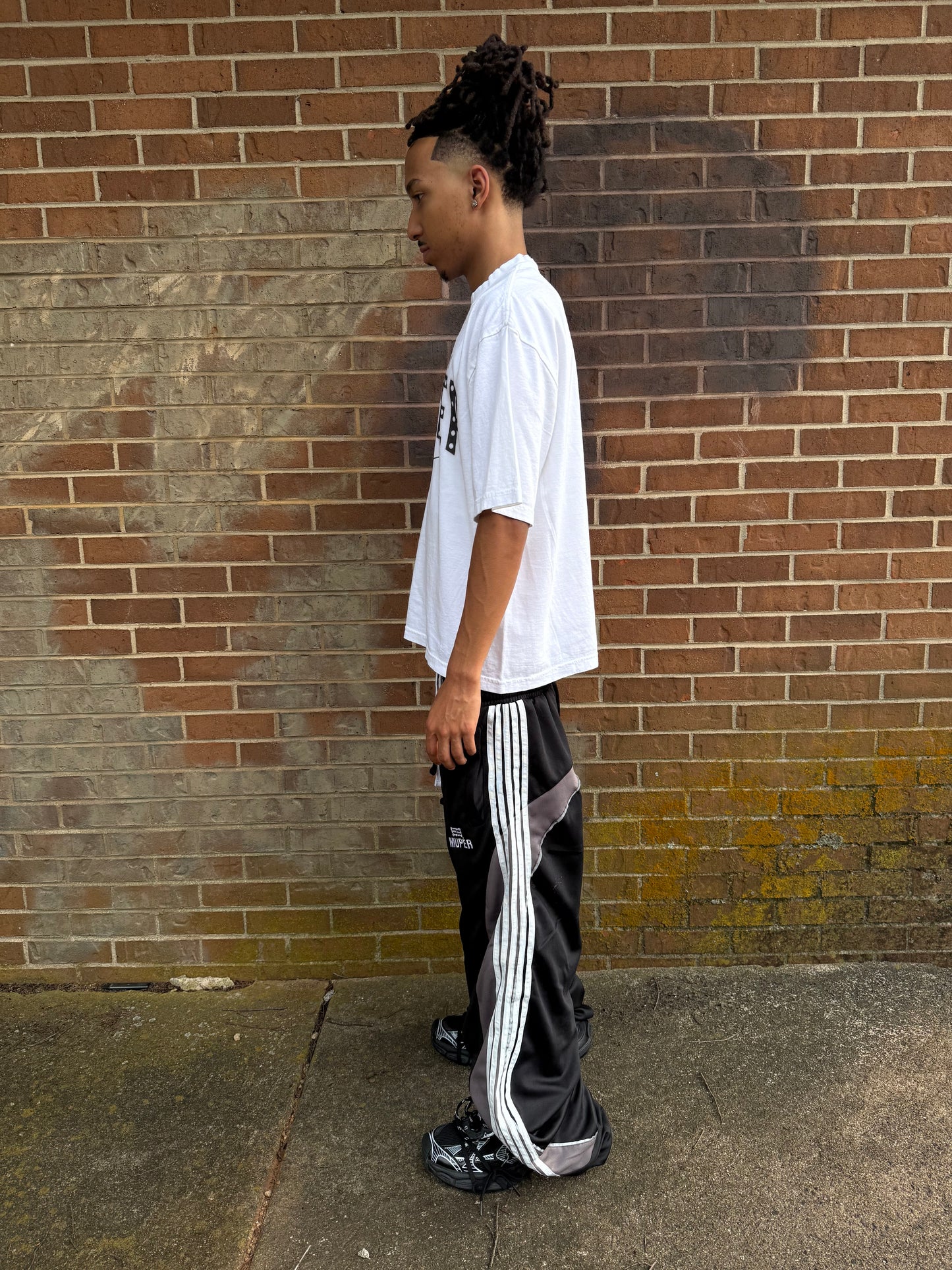 WHITE SIGNATURE TEE