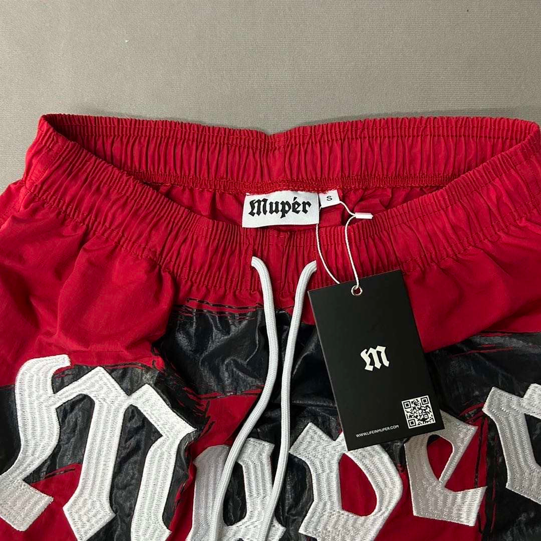 "777" RED SHORTS