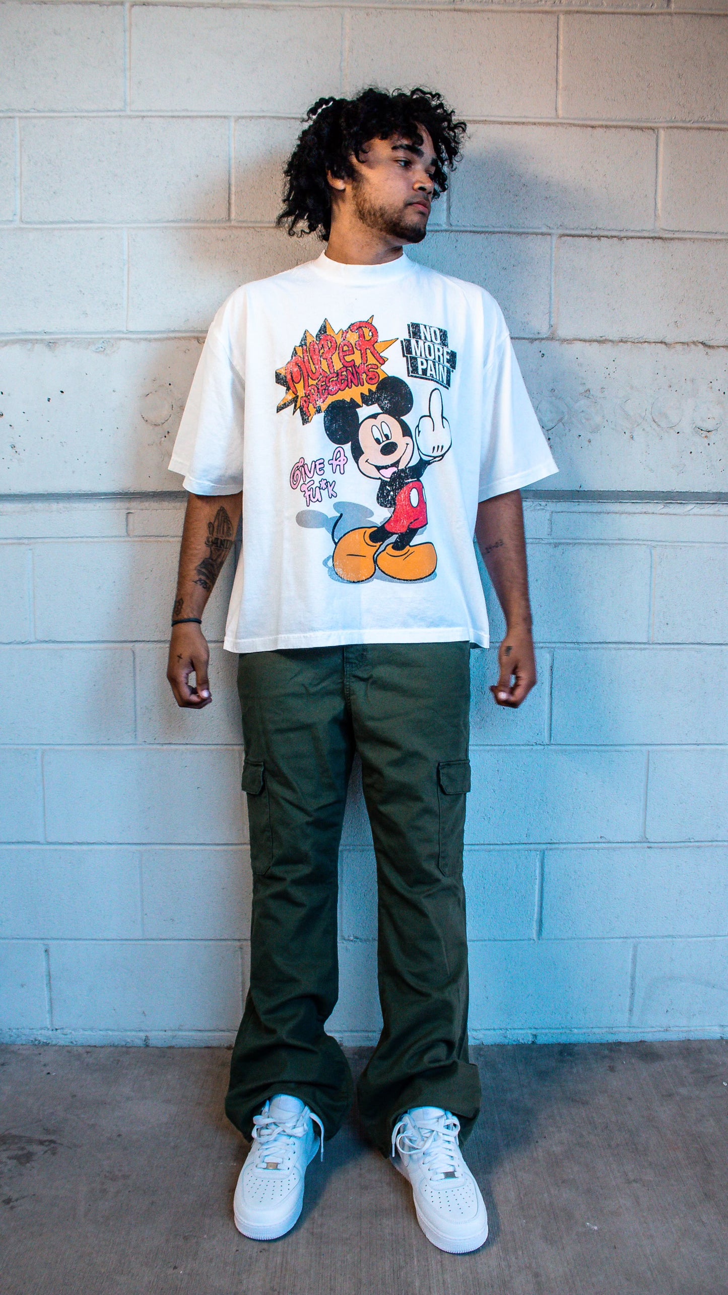 MUPÉR PRESENTS MICKEY TEE