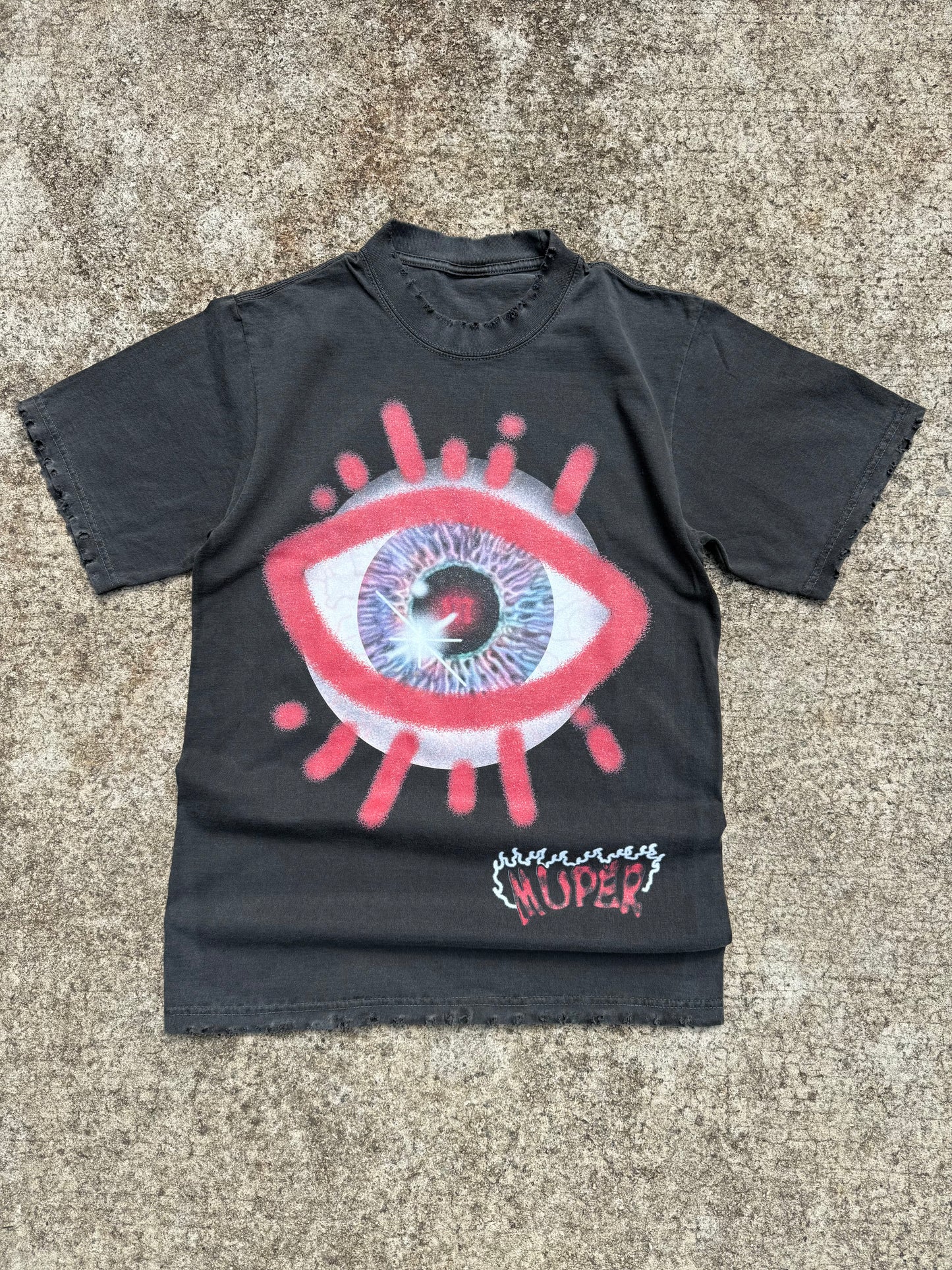 EYEBALL TEE